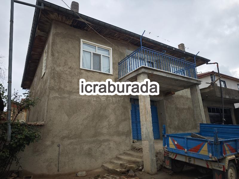 icralık  m2 Mustakil Ev Konya Doğanhisar Baş-Başköy