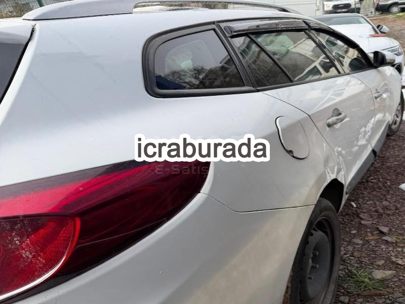 icralık Renault L/Z-MEGANE  Otomobil Belirtilmedi Belirtilmedi Belirtilmedi