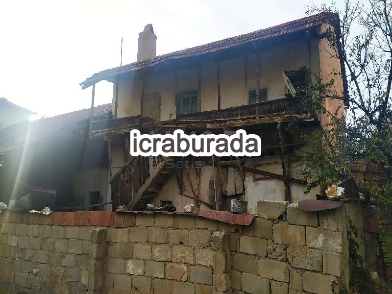 icralık  m2 Mustakil Ev Burdur Karamanlı Eşeler