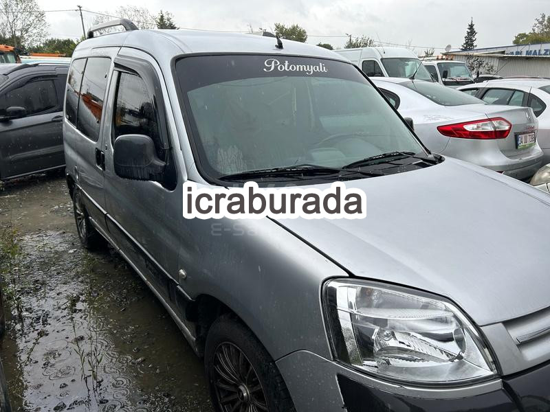 icralık Citroen  Citroen Kamyonet/ Berlingo Berlingo X 1.9D Combi  Kamyonet Belirtilmedi Belirtilmedi Belirtilmedi