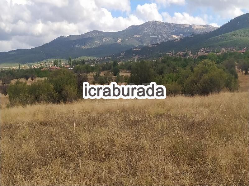 icralık  m2 Tarla Burdur Yeşilova Büyükyaka