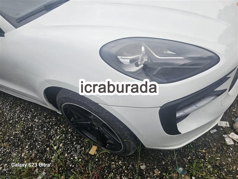 icralık Porsche  Otomobil Belirtilmedi Belirtilmedi Belirtilmedi